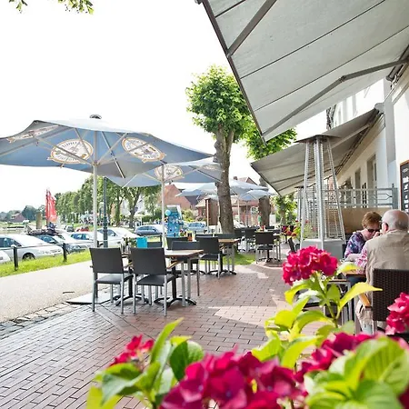 ホテル Zum Goldenen Anker 3*