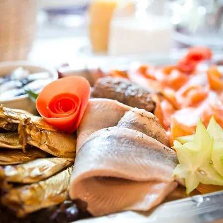 ホテル Zum Goldenen Anker 3*